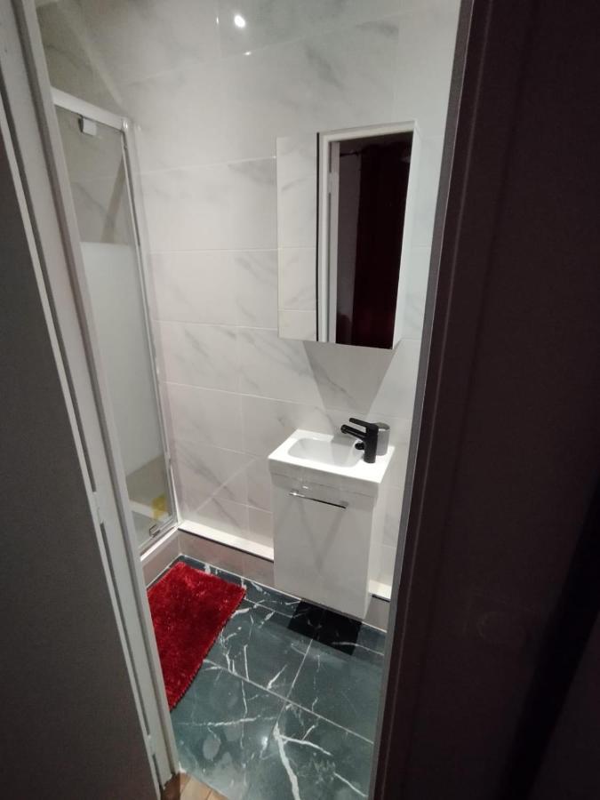 Chambre Proche De Stade De France Pierrefitte-sur-Seine Kültér fotó